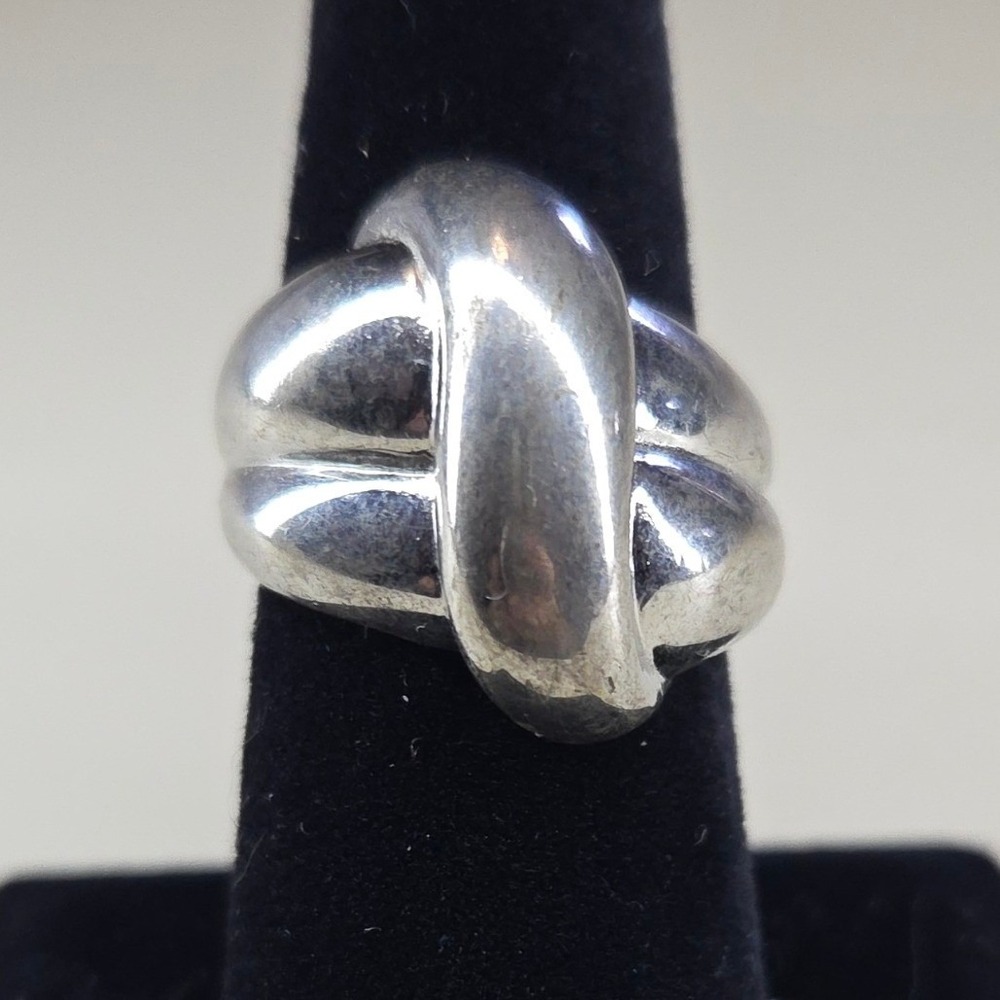 Silver Tone Bold Interlocking Knot Statement Ring‎ Size 7.5 Sculptural Crossover